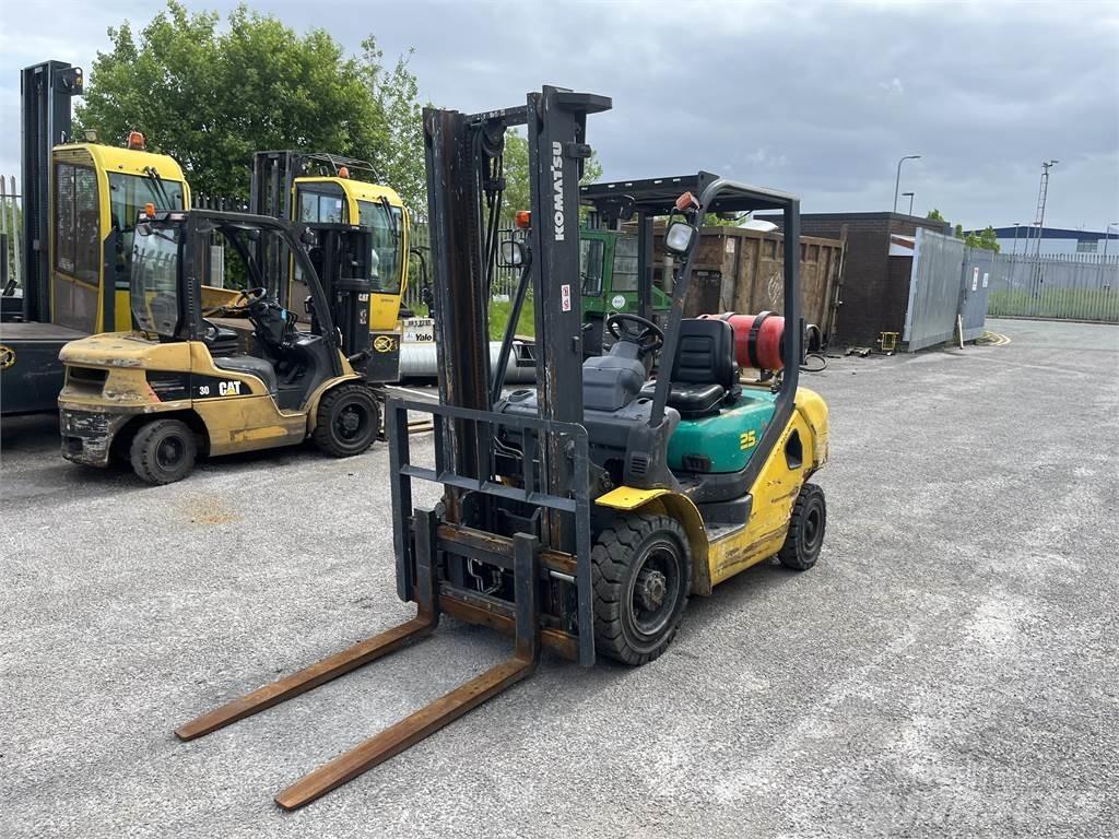 Komatsu FG25HT-16R LPG heftrucks