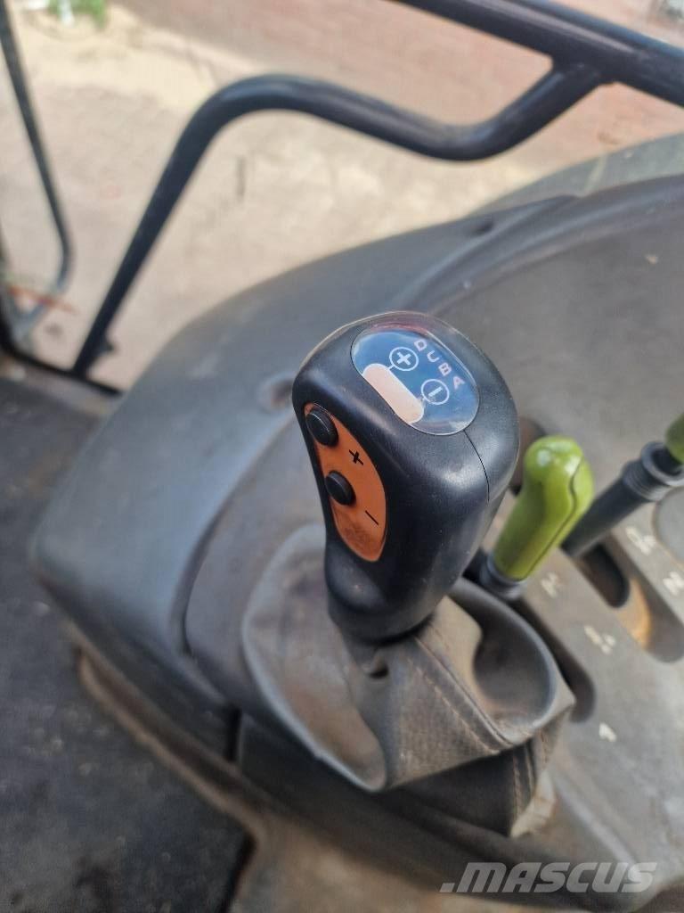 CLAAS Arion 430 Tractoren