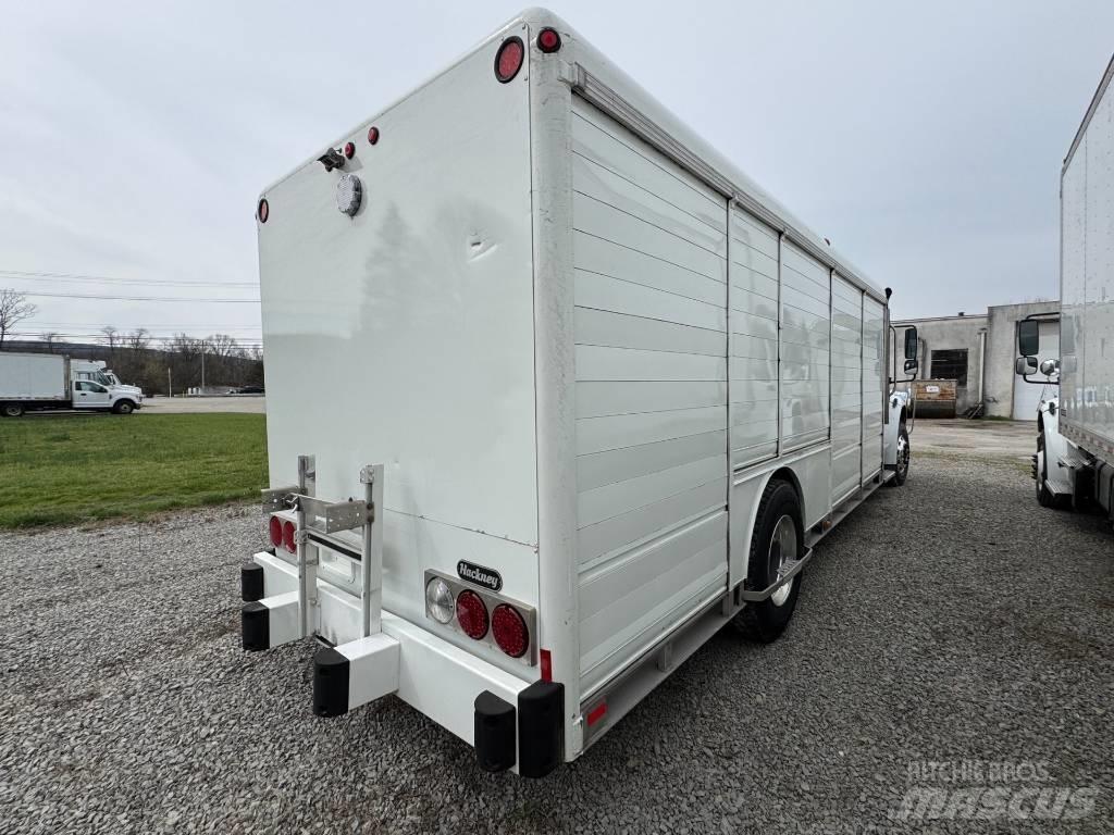Freightliner M2 Drankenwagen