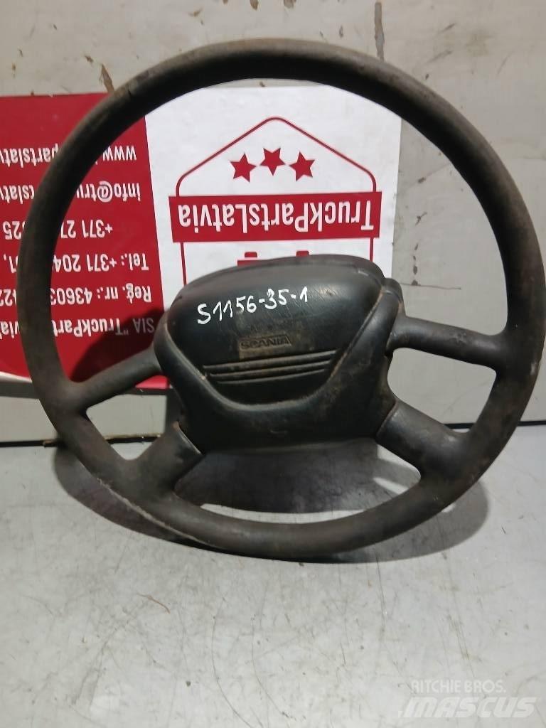 Scania 144    1327026 Cabine en interieur