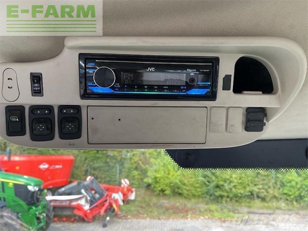 John Deere 6130 r Tractoren