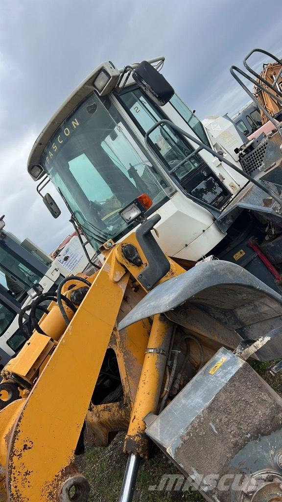 Liebherr L 514 Transmissie