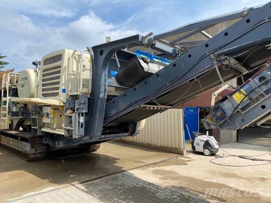 Metso LT 106 Mobile crushers