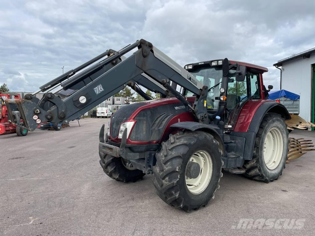 Valtra T 203 Tractoren