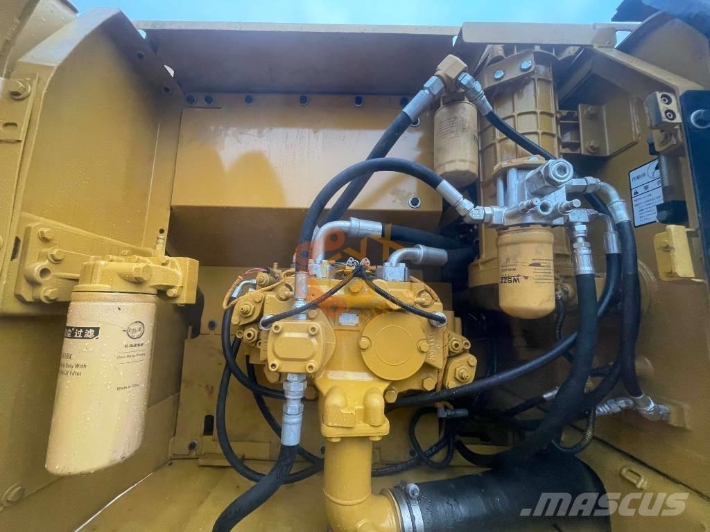 CAT CAT320 D2 Rupsgraafmachines