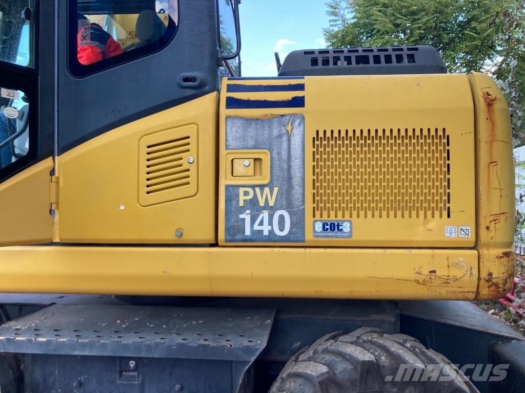 Komatsu PW 140-7 Wielgraafmachines