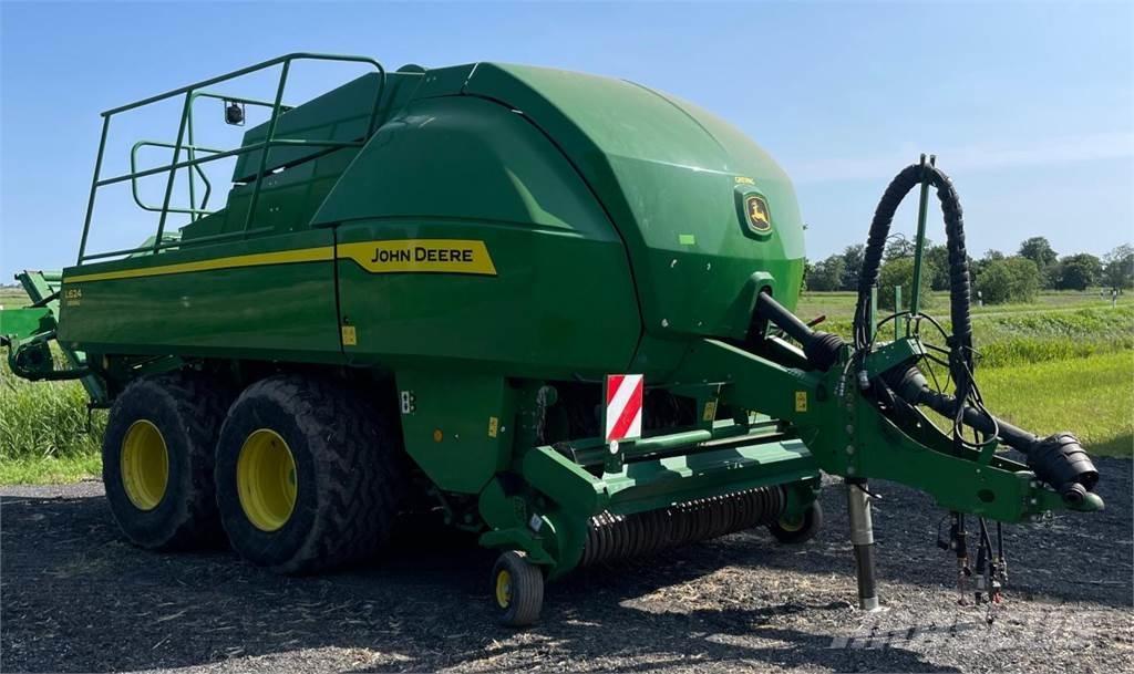 John Deere L624 Vierkante balenpers