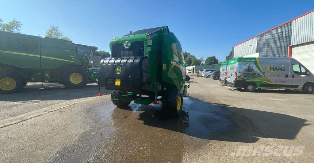 John Deere V461M Ronde-balenpersen