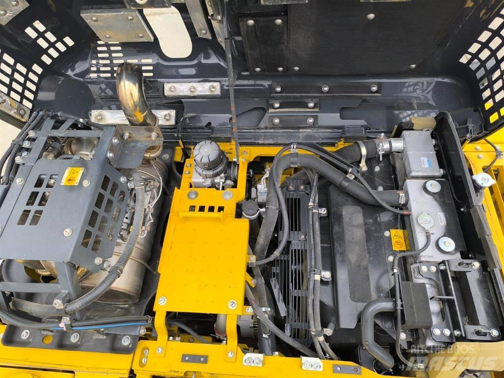 Komatsu HB 215 LC-3 Rupsgraafmachines