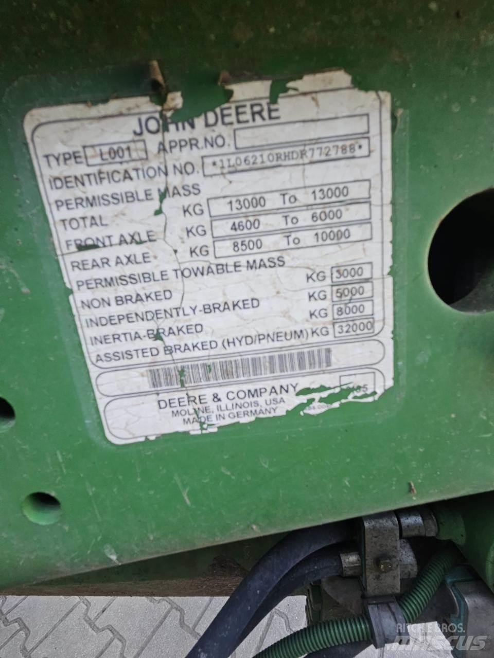 John Deere 6210R Tractoren