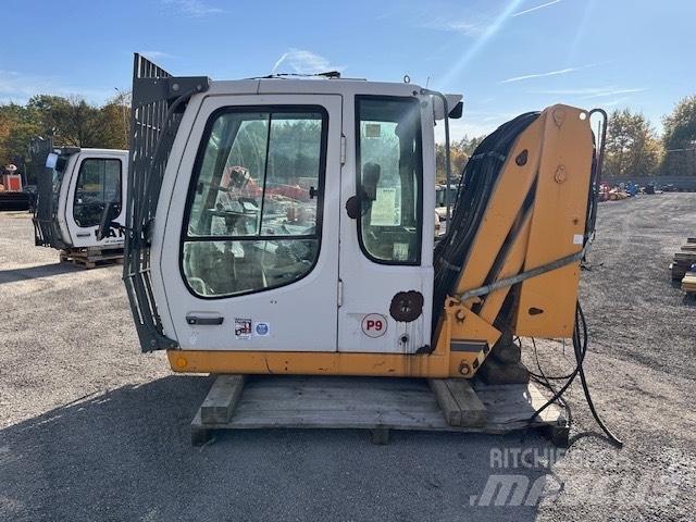 Liebherr A 934 C HD Cabine en interieur