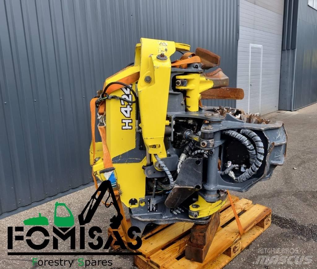 John Deere H424 Boomvelkoppen