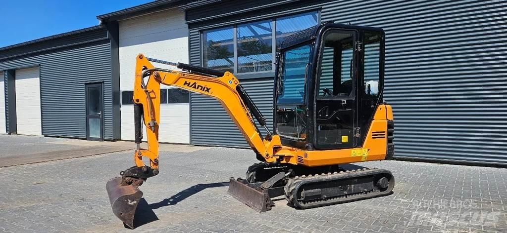 Hanix H 17D Minigraafmachines < 7t