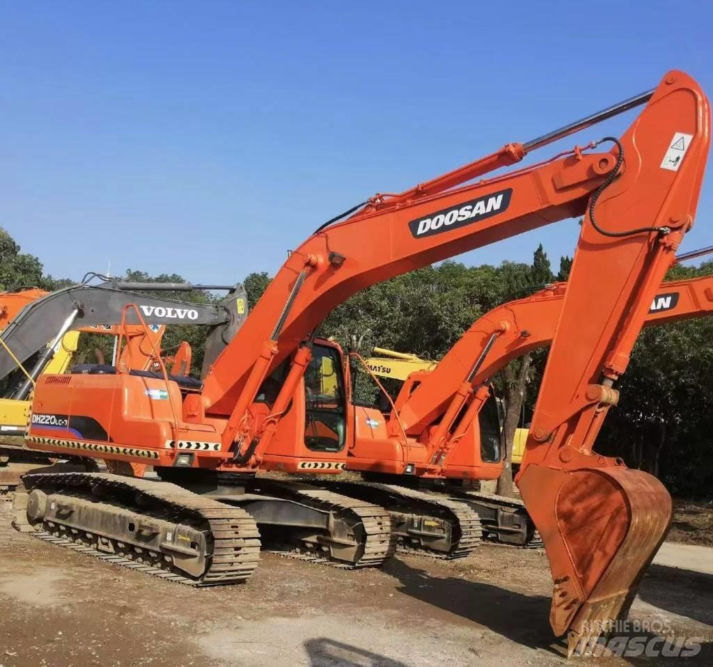 Doosan DH 220 Rupsgraafmachines