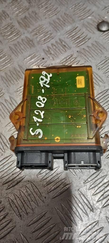 Scania 94 D.    QM1136 Elektronik