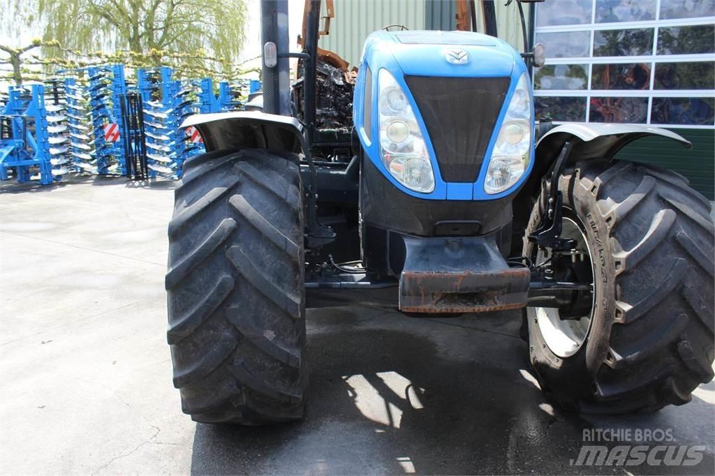 New Holland T7030 Tractoren