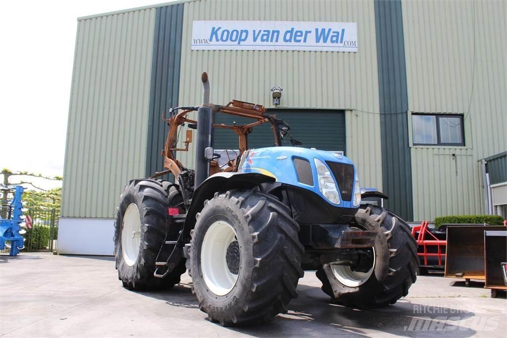 New Holland T7030 Tractoren