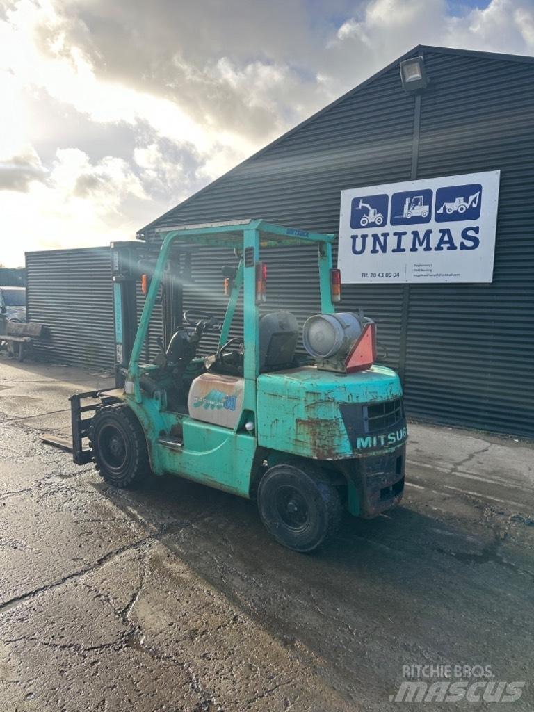 Mitsubishi FG 30 LPG heftrucks