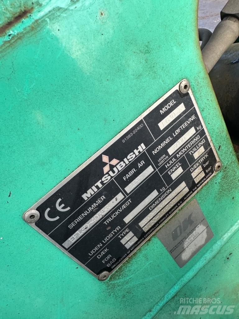 Mitsubishi FG 30 LPG heftrucks