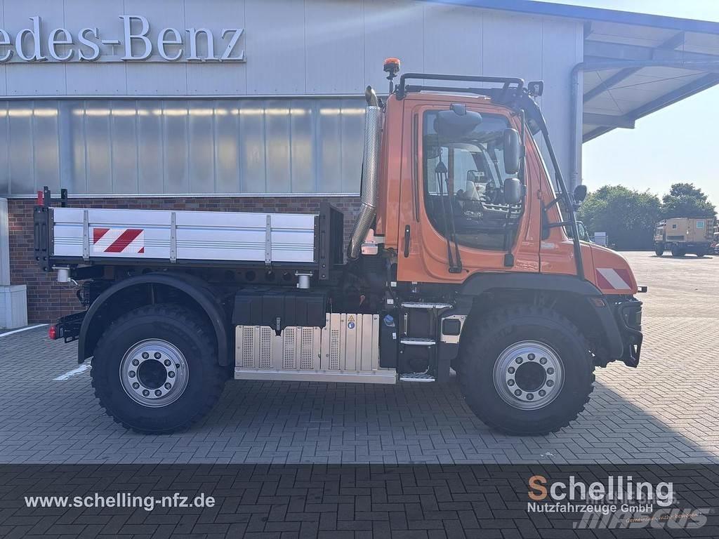 Mercedes-Benz U427 Anders