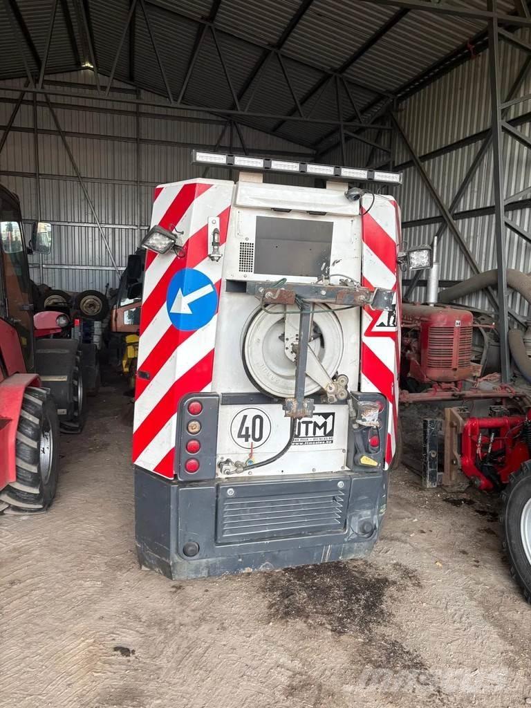Aebi MFH 2500 Veegmachines