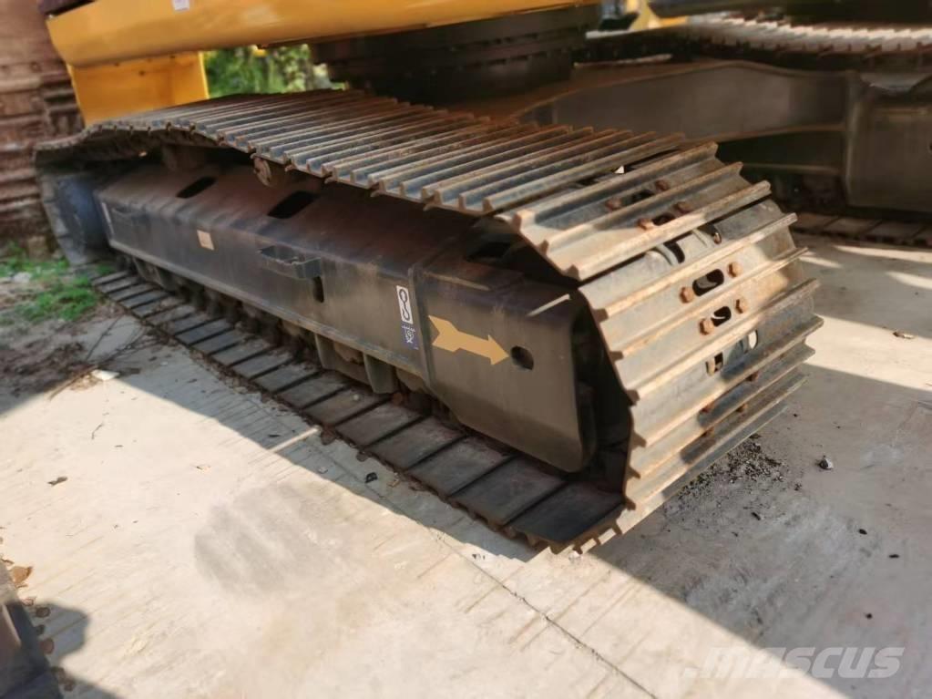 Komatsu PC 220-7 Rupsgraafmachines