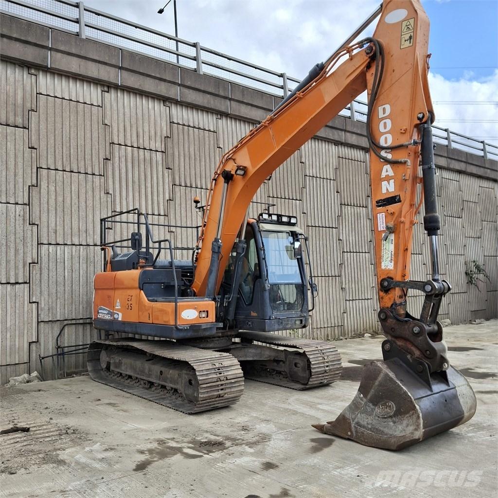 Doosan DX 140 LC Rupsgraafmachines