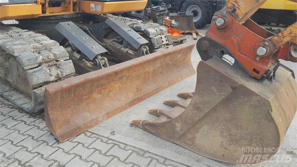 CASE CX 130 B Rupsgraafmachines