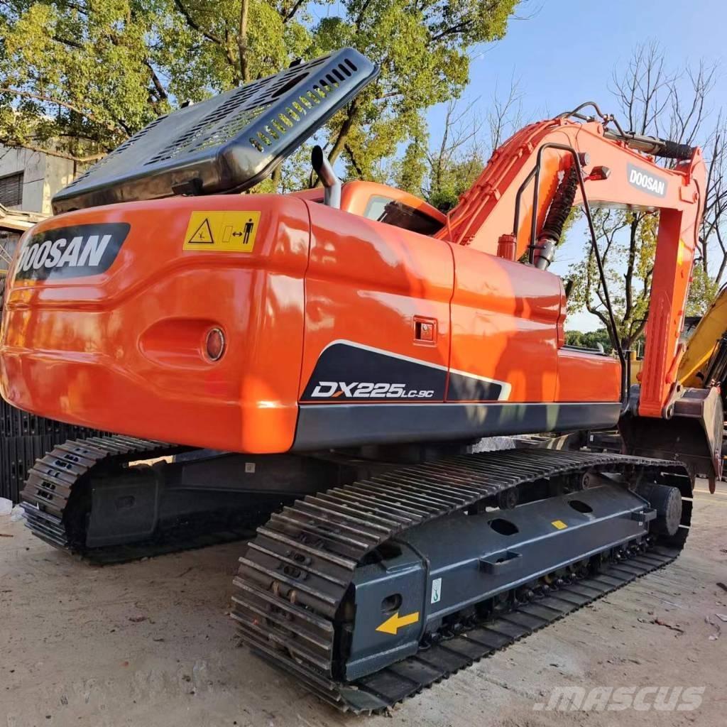 Doosan DX 225 LC Rupsgraafmachines
