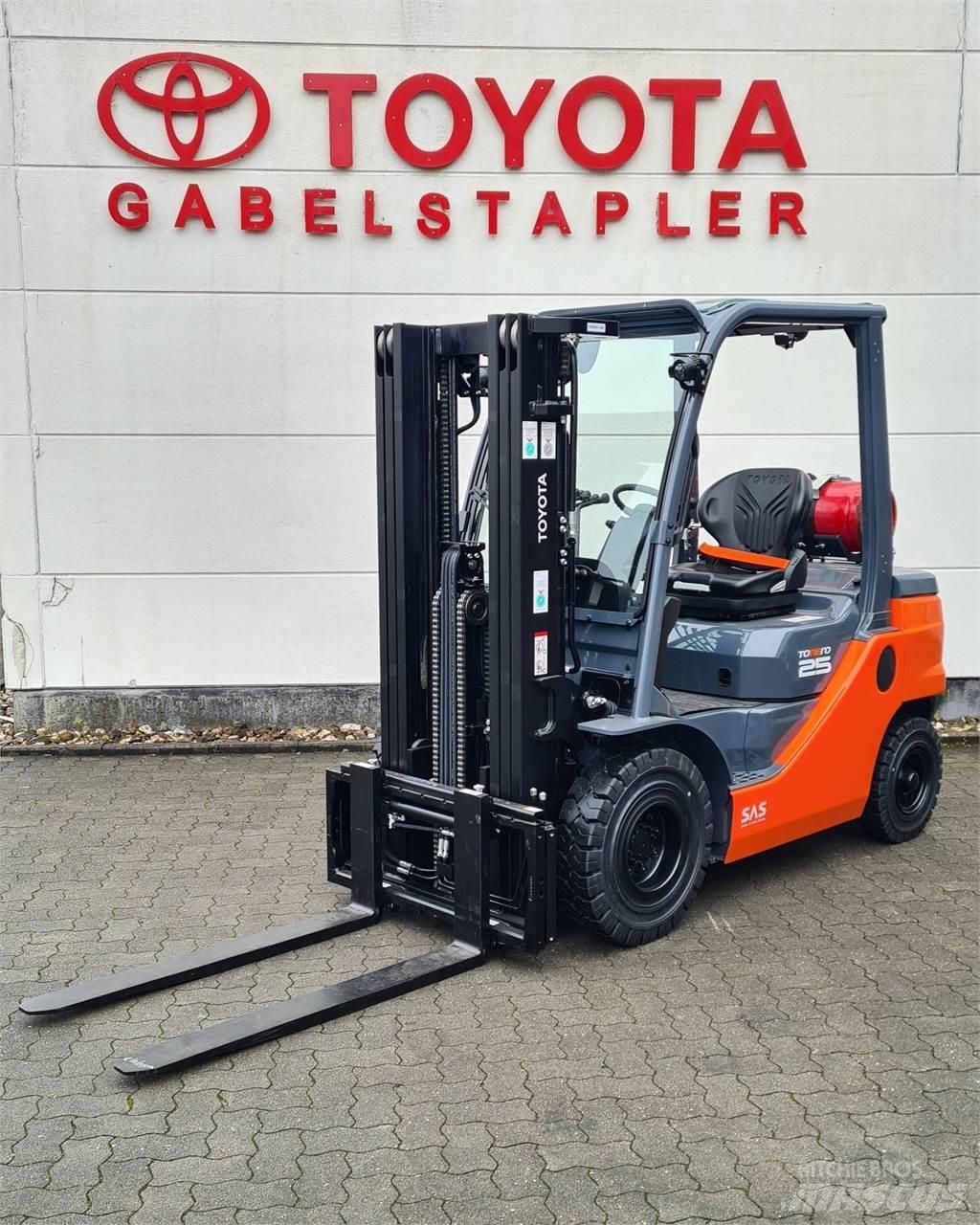 Toyota 02-8FGF25 LPG heftrucks