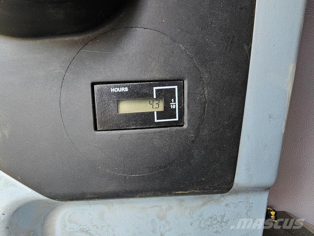 Hyundai R215L Rupsgraafmachines