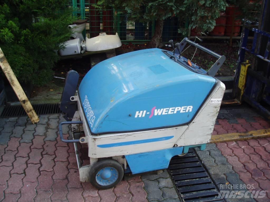 Toyota 4QBW9     V-1769 Terreinbeheermachines - overige