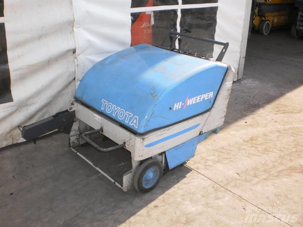 Toyota 4QBW9     V-1769 Terreinbeheermachines - overige