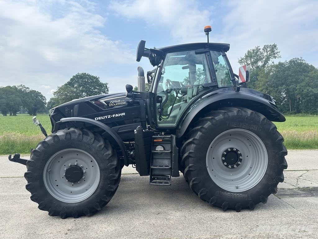 Deutz-Fahr 7250TTV Tractoren