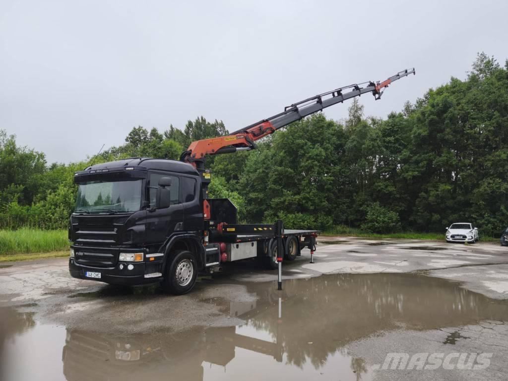 Scania P 420 Vlakke laadvloer met kraan