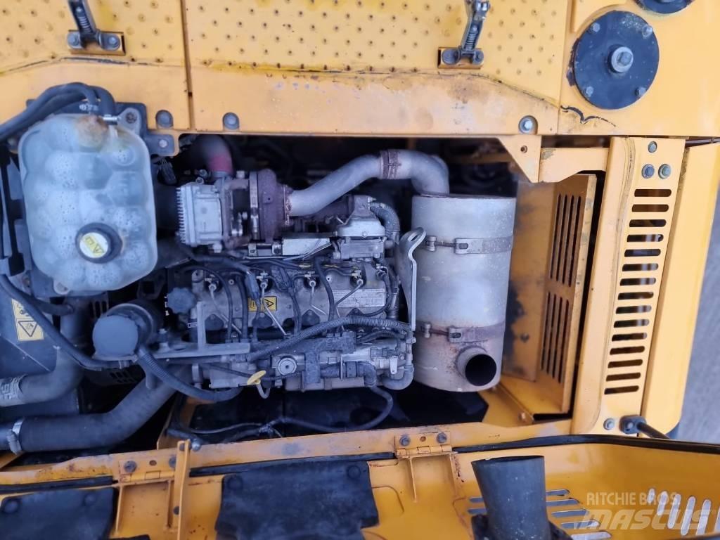 JCB JS 220 LC Rupsgraafmachines