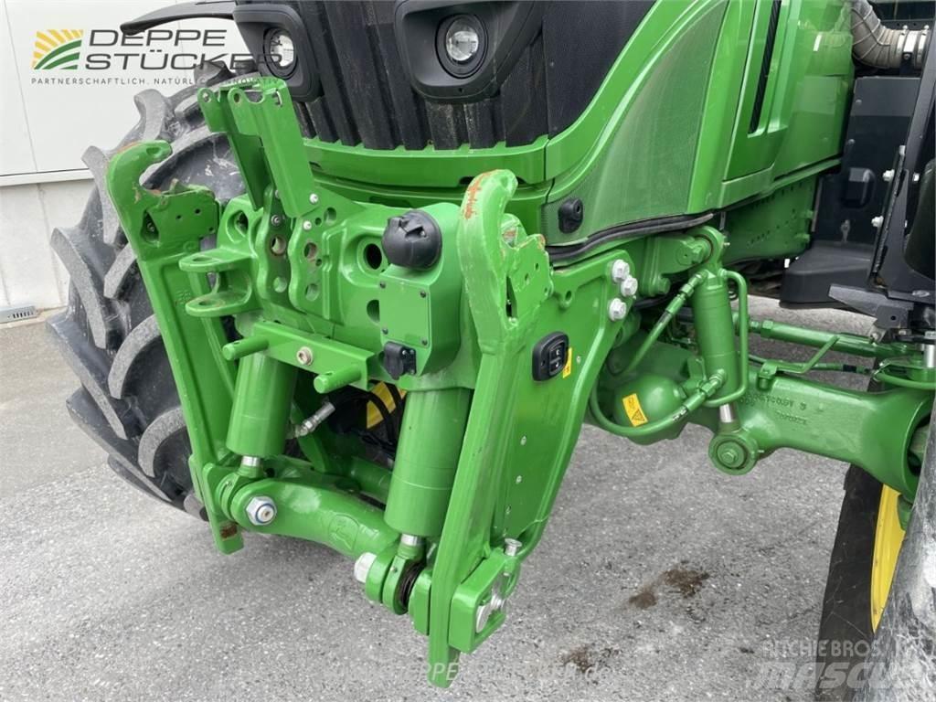 John Deere 6230R Tractoren