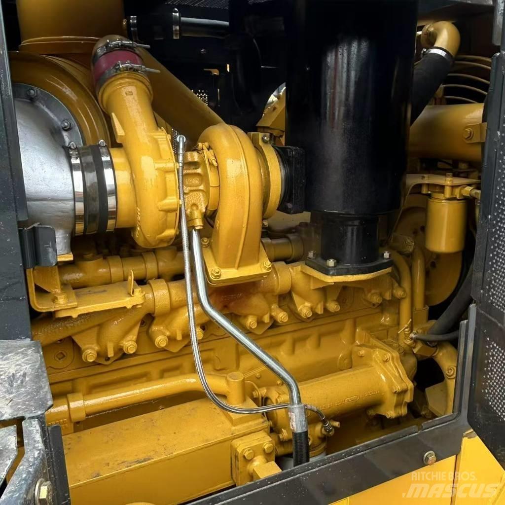 Shantui SD 22 Rupsdozers