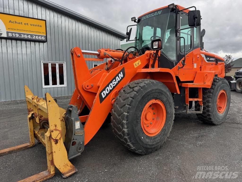 Doosan DL220-5 Wielladers