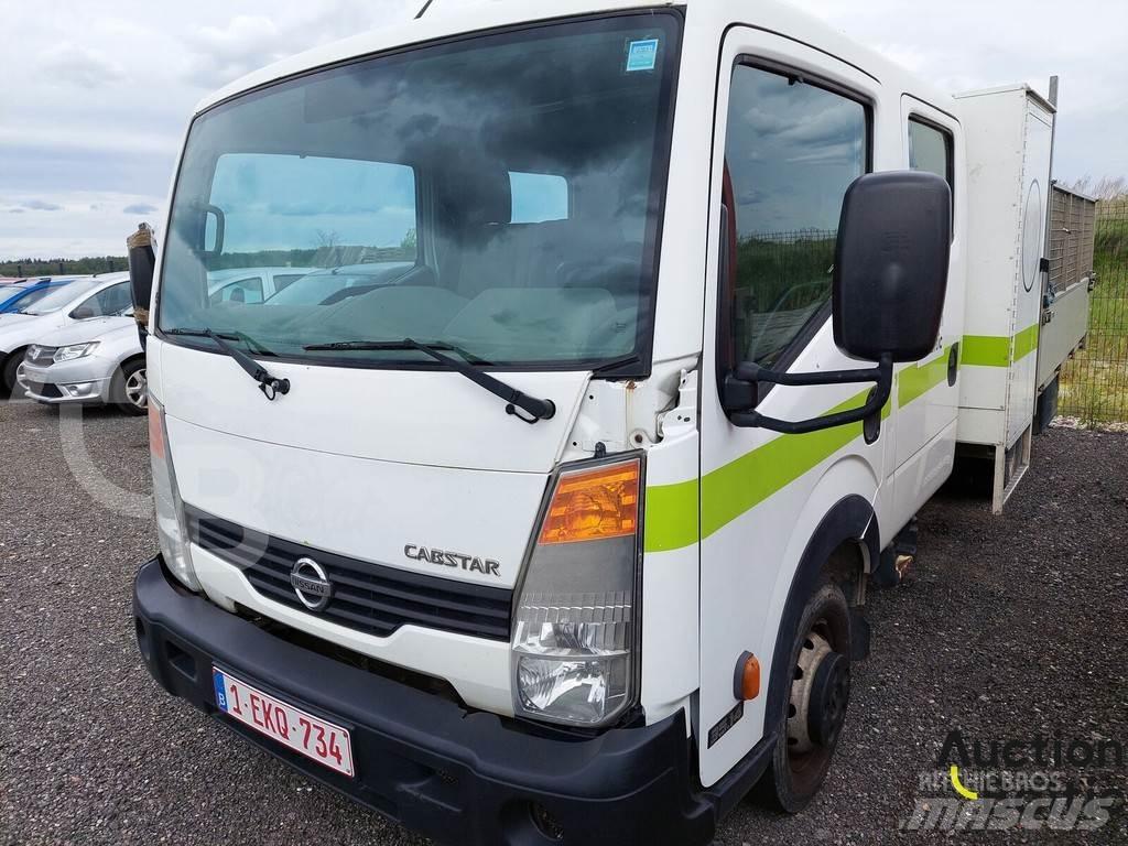 Nissan Cabstar Bestelwagens met open laadbak