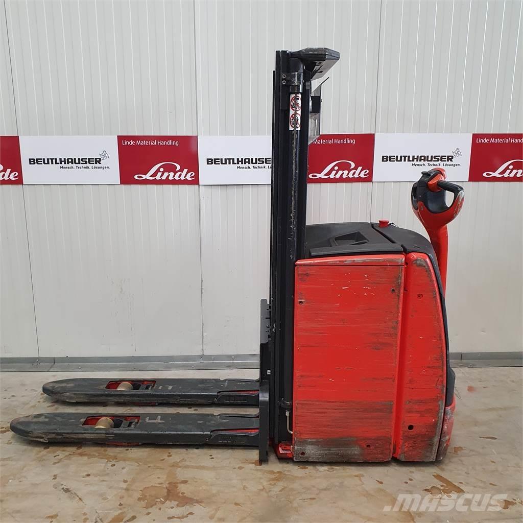 Linde L14i Meeloop stapelaar