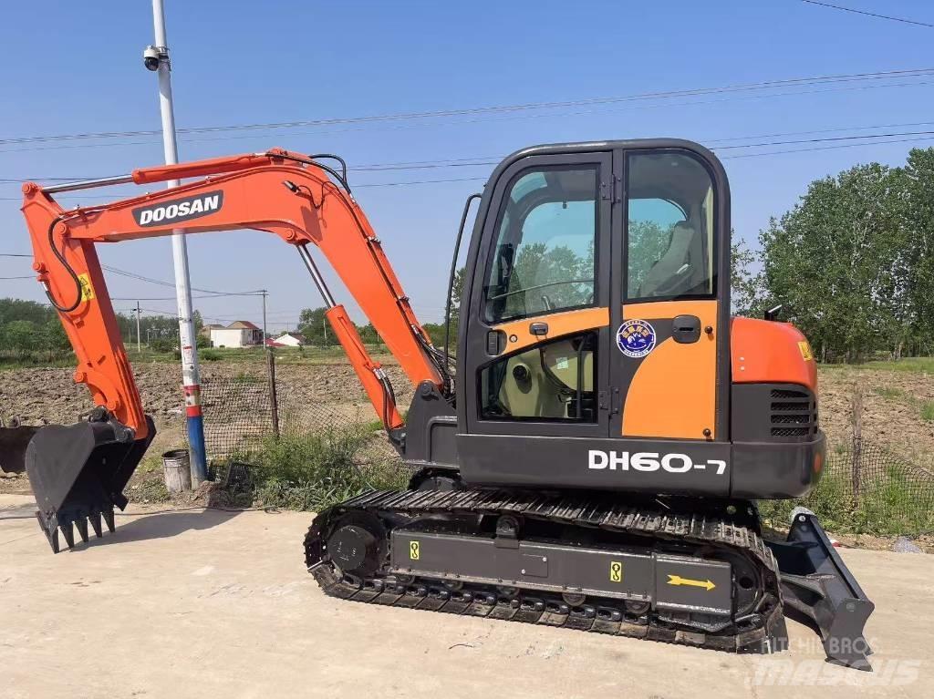 Doosan DH 60-7 Minigraafmachines < 7t