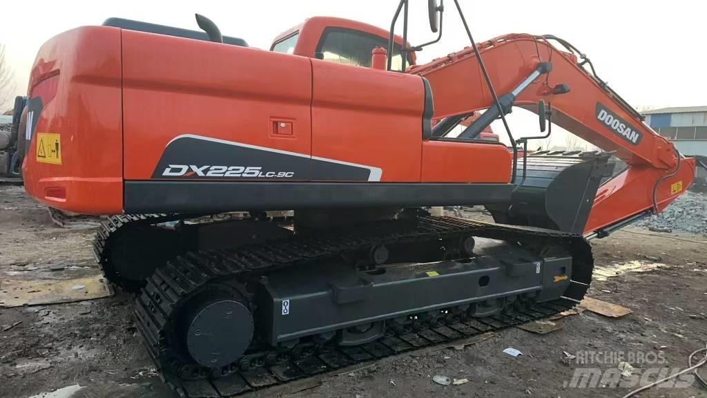 Doosan DX 225 LC Rupsgraafmachines