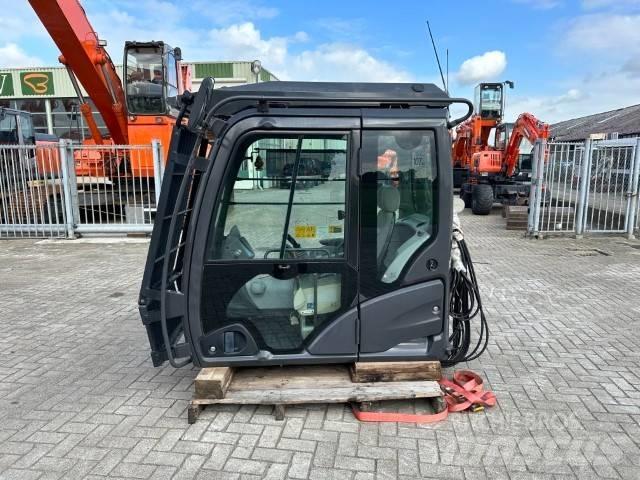 Hitachi ZX-LC-5B Cabine en interieur