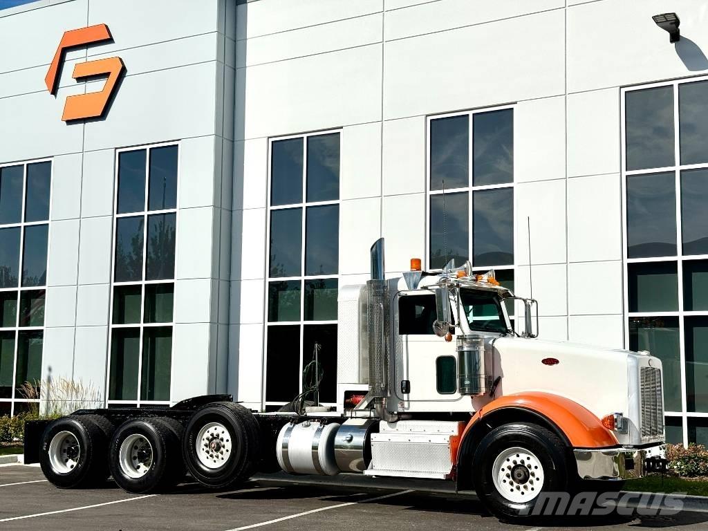 Peterbilt 367 Trekkers