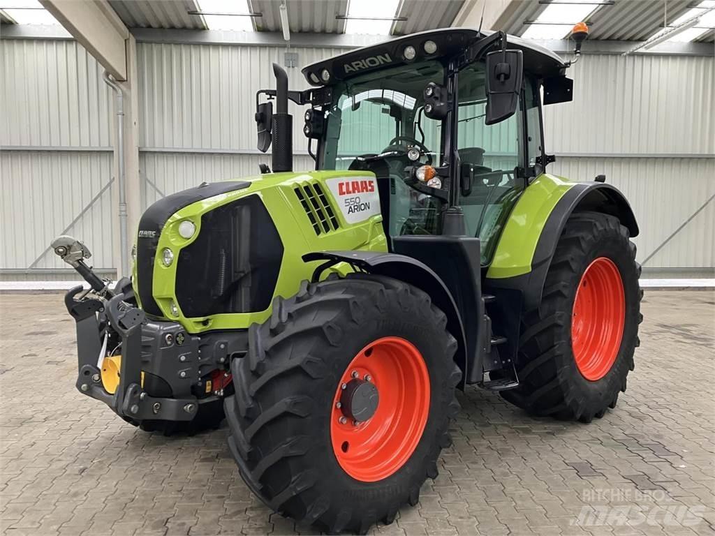 CLAAS Arion 550 Tractoren