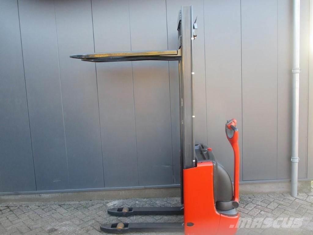 Linde L 10 Meeloop stapelaar