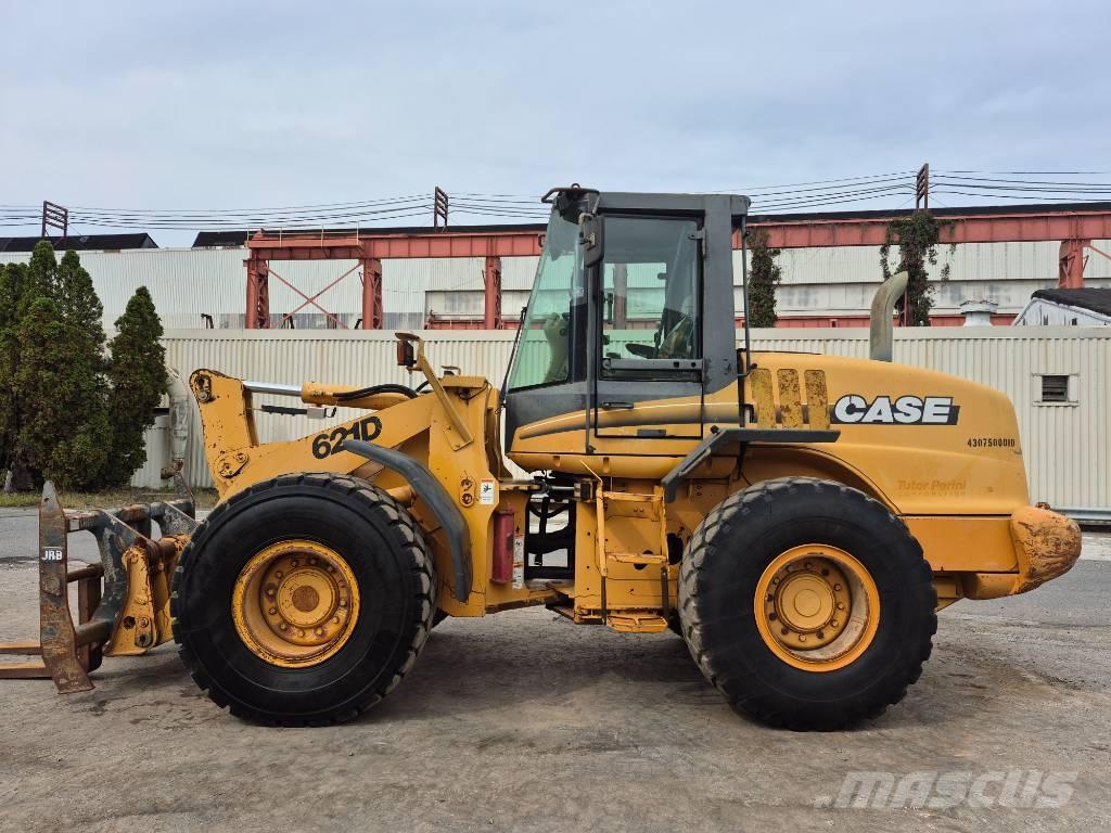 CASE 621 D Wielladers