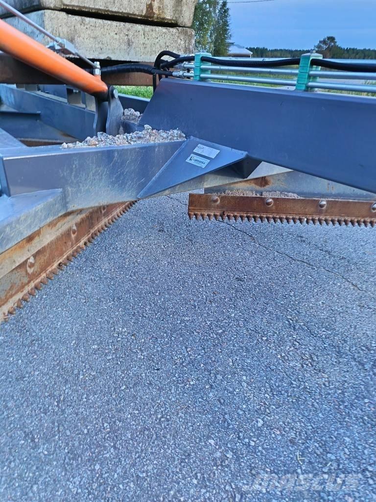  Serco Kerttu TL 2500 Grondschaven