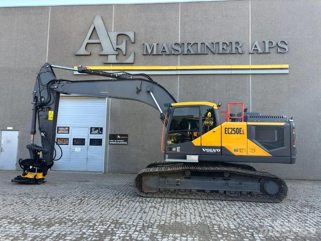 Volvo EC 250 EL Rupsgraafmachines